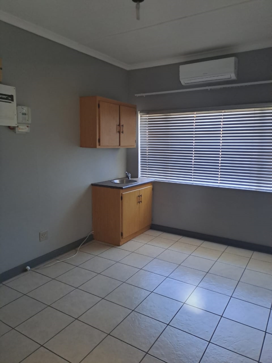 7 Bedroom Property for Sale in Kuruman Northern Cape